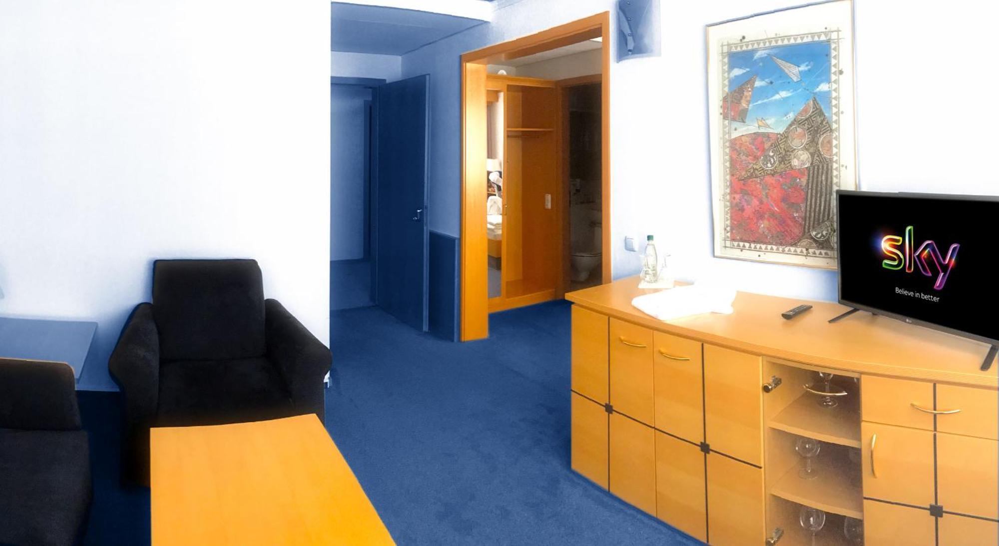 Hotel Bavaria ブレーナ エクステリア 写真